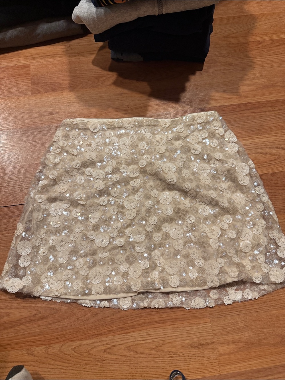 Francesca’s Sequin Floral Lace Skirt - Cream